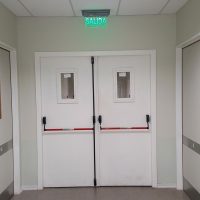 Puertas cortafuegos. Hospital Dr. Guillermo Rawson. San Juan.